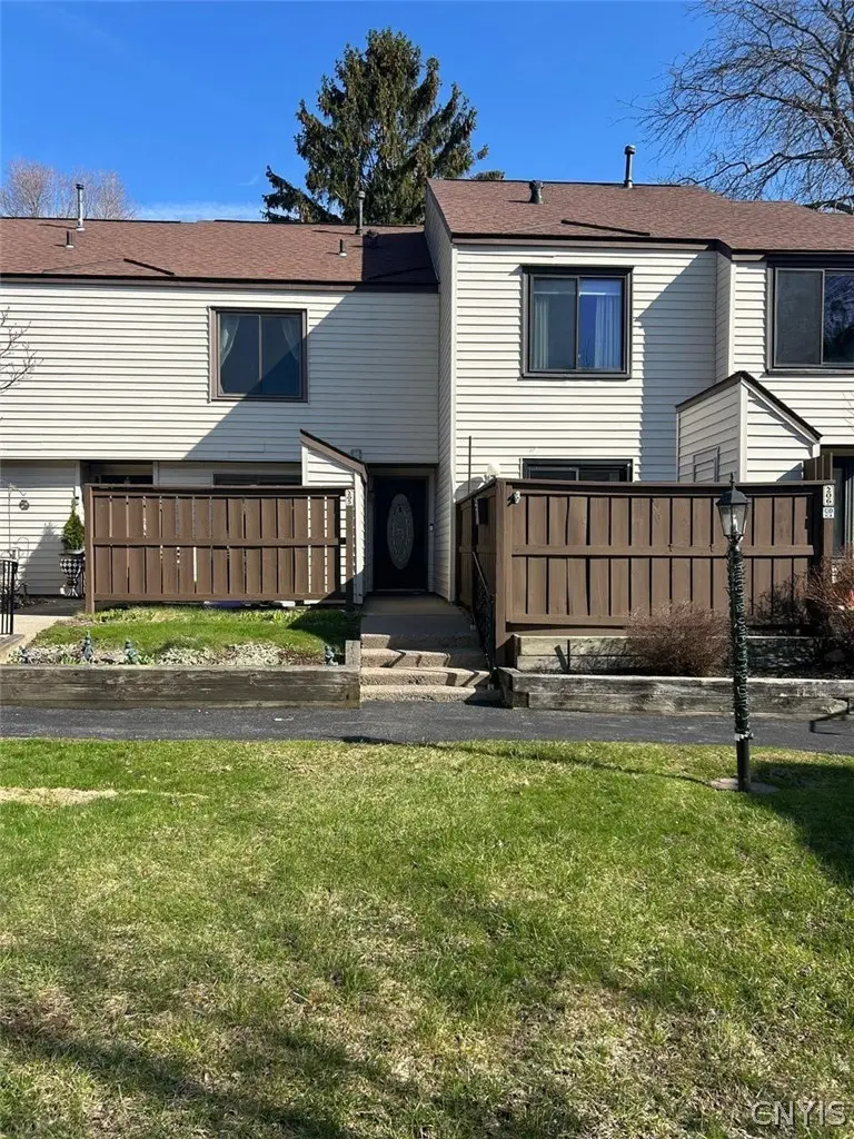 205 Natick Cir