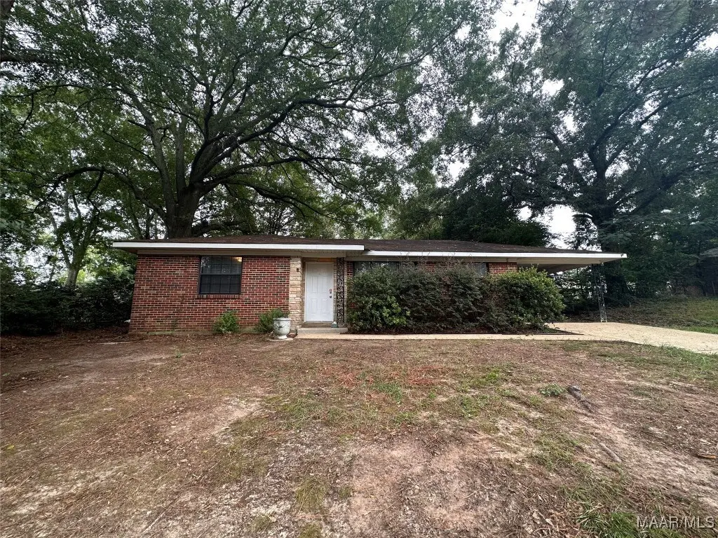 3408 Little John Dr