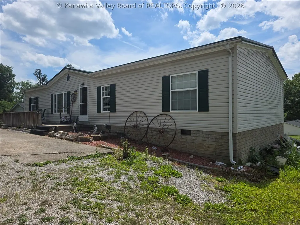 162 Pine Grove Dr