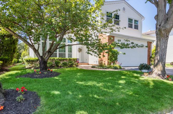 89 Hamlet Dr