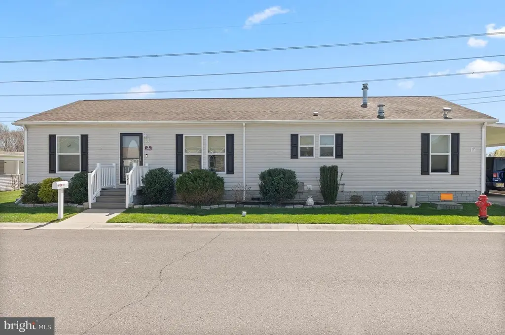 2088 Burlington Cir