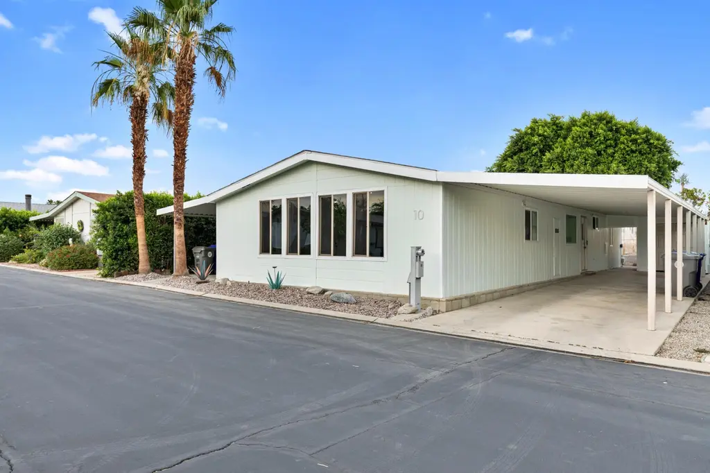 73450 Country Club Dr #10