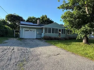 14 Leon St