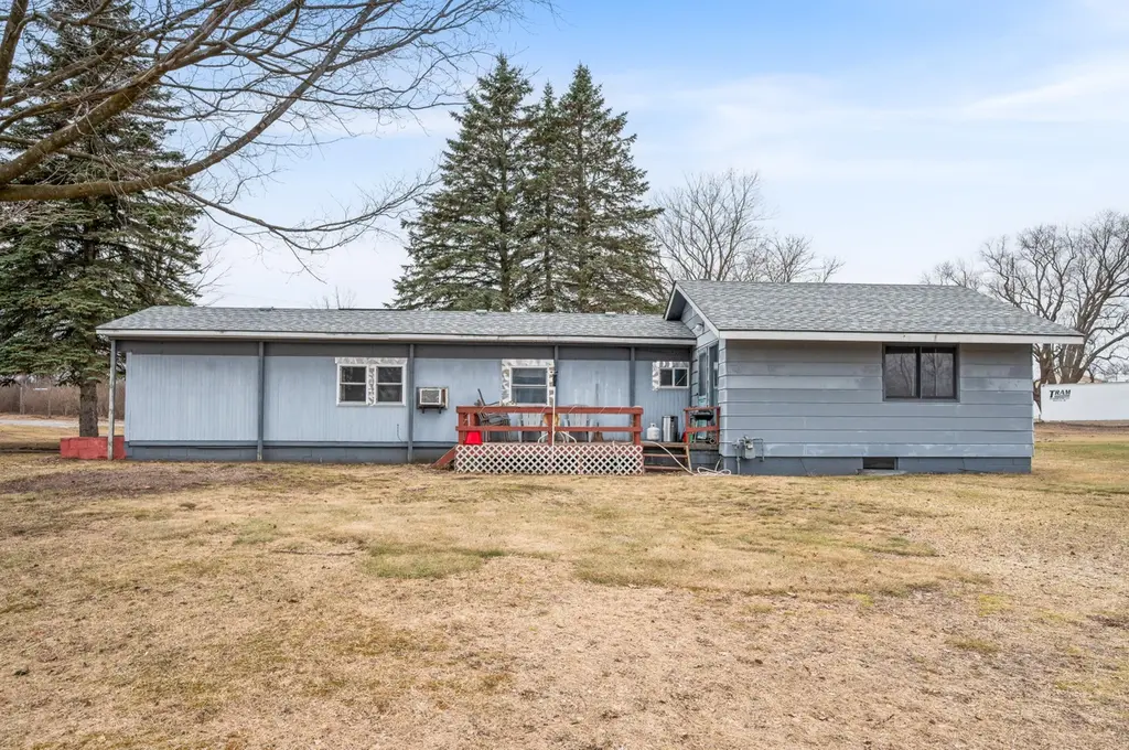 21704 W North Ave