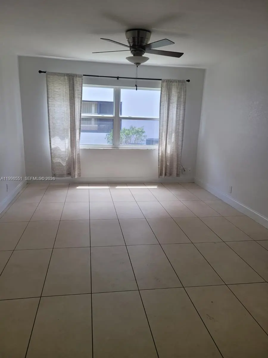241 SE 9th Ave #104