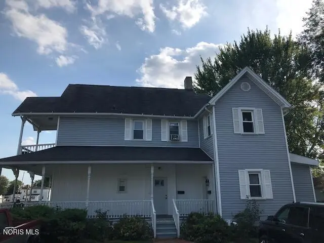 105 N Tarr St