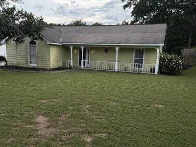 62 Lee Road 819