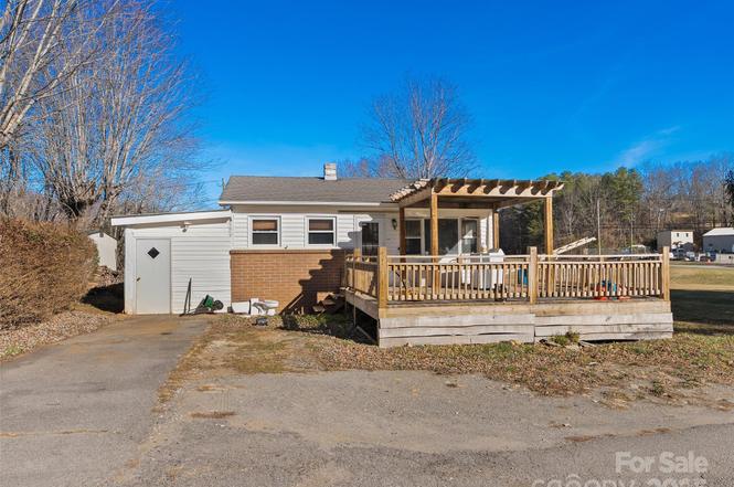 36 Lambert Ln