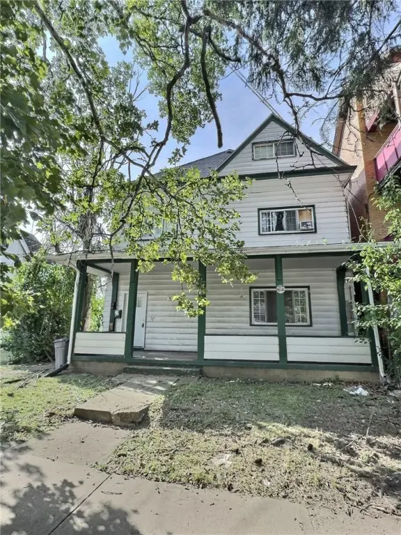 337 E 12th Ave