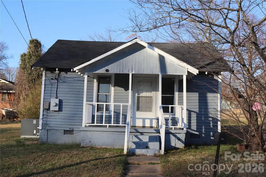 614 Goldsboro Ave