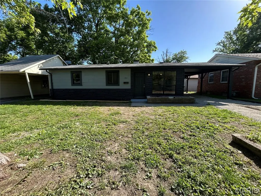 813 Saint William Dr