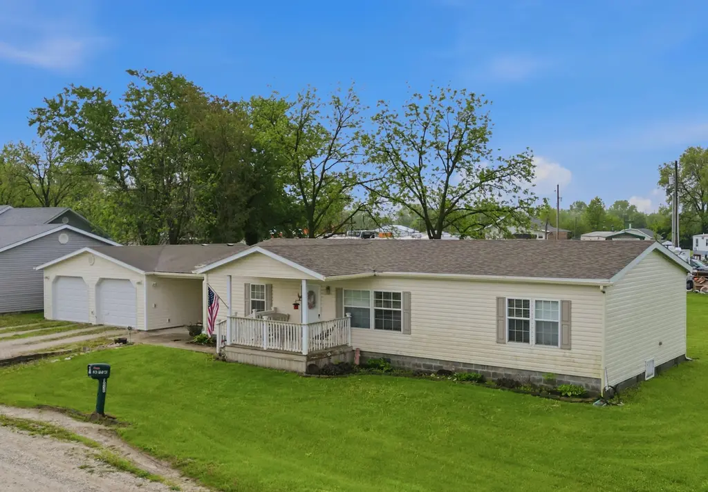 1050 County Road 1218