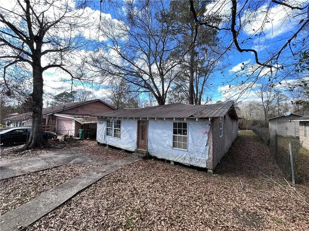 1917 Lenora St