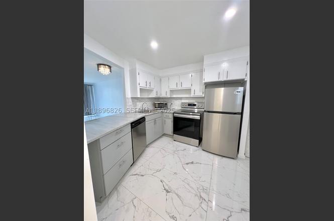1710 NE 191st St Unit 307-3