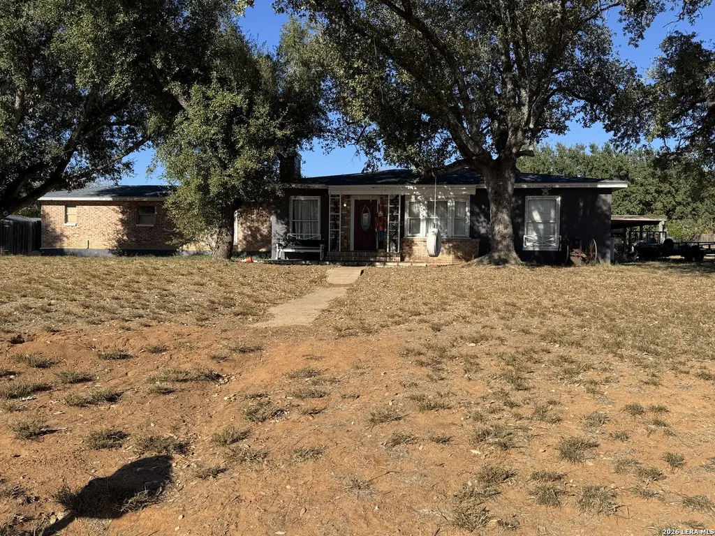 1117 E Brazos