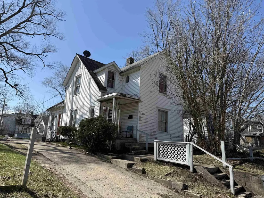 1206 E Indiana Ave