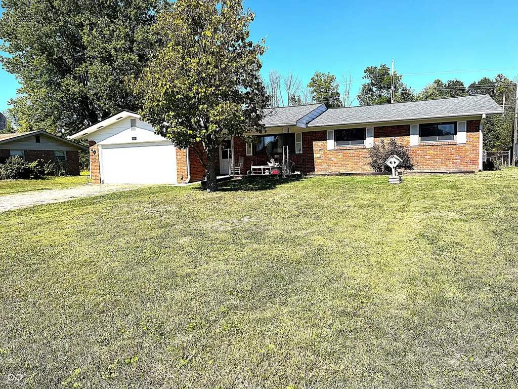 6461 Warren Ln