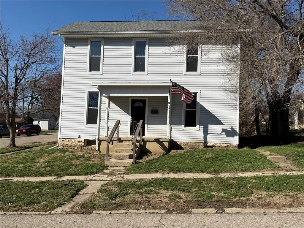 230 W Decatur St