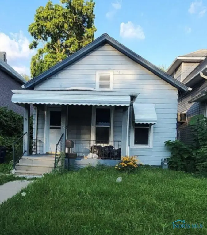 549 Spencer St