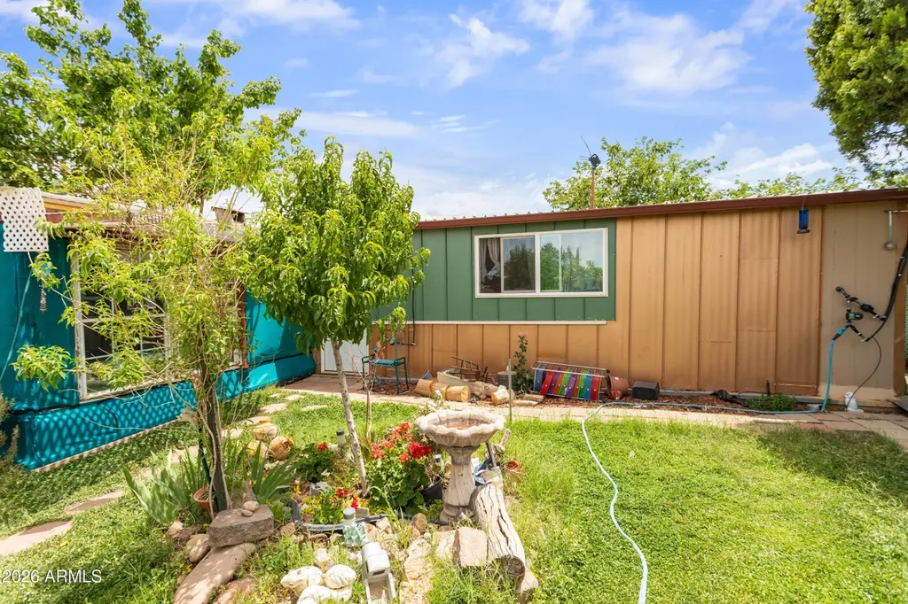 4840 E Ironwood Cir