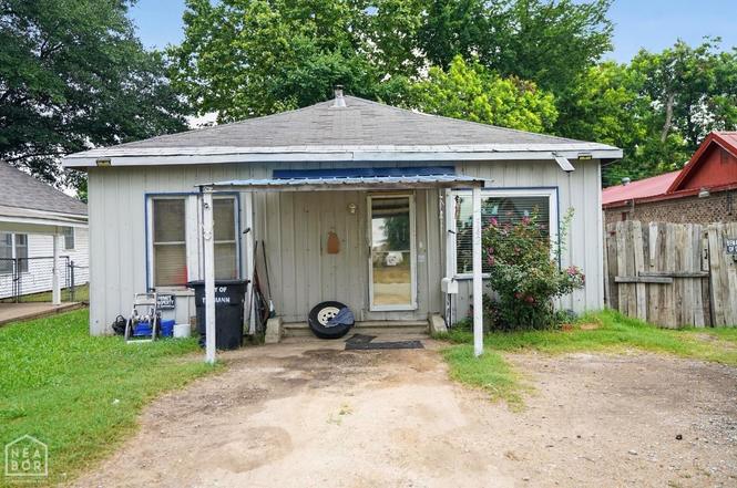 525 W Main St