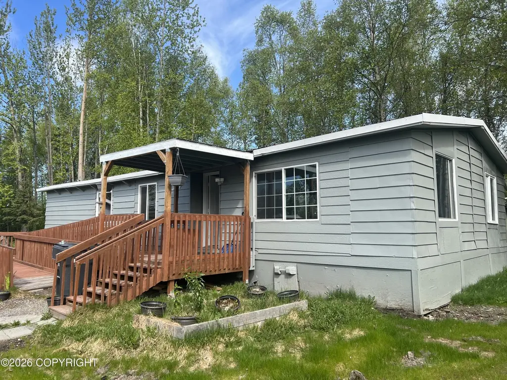 2221 Muldoon Rd #524