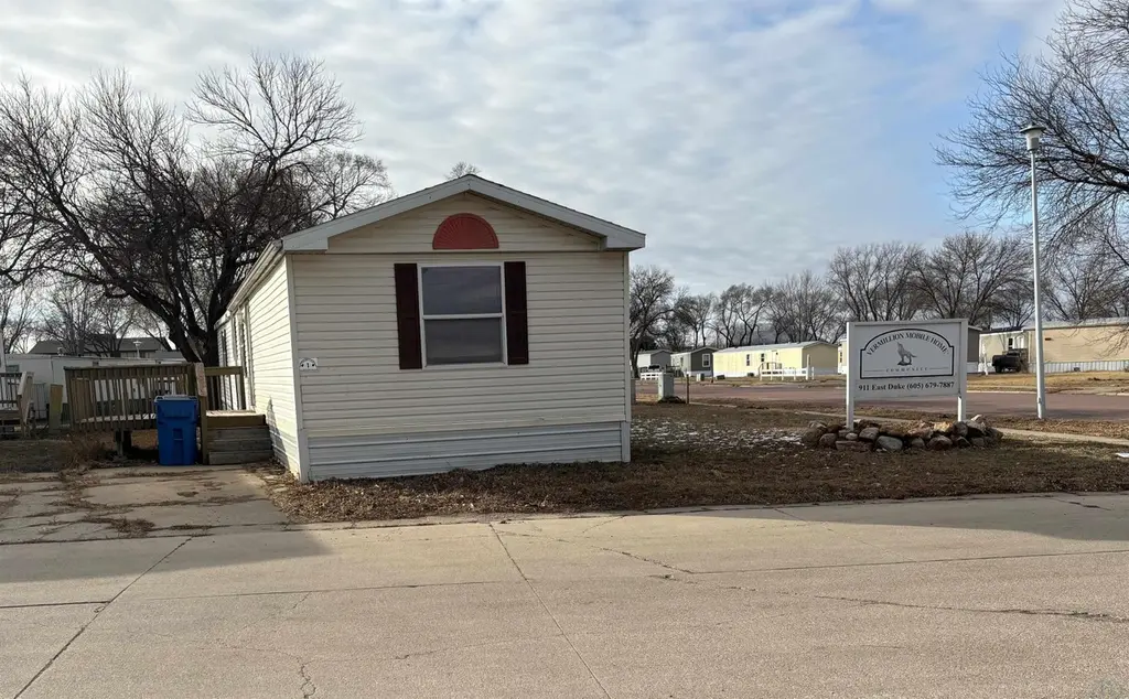 911 E Duke St Lot 1