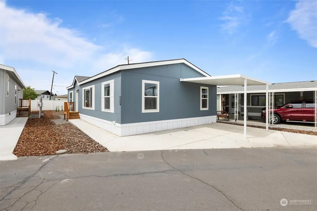 1256 Jones Dr