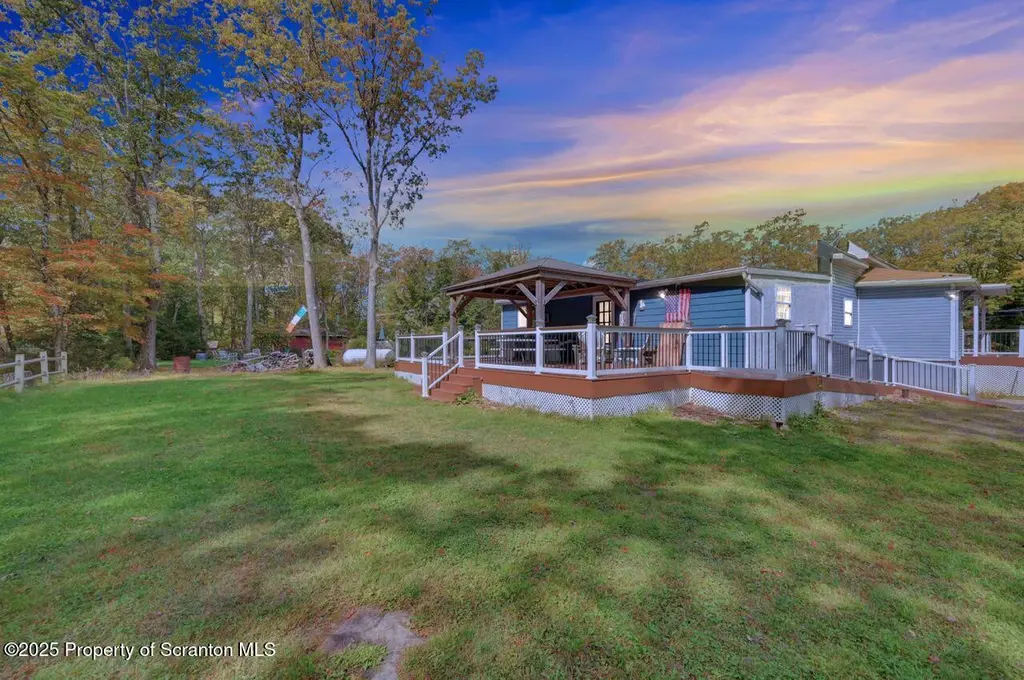 50 Little Lake Rd