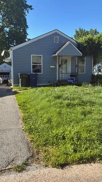 887 Gustav Ave