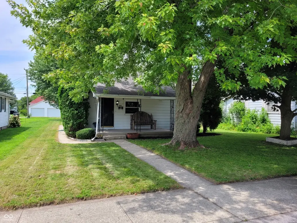 814 Mill St