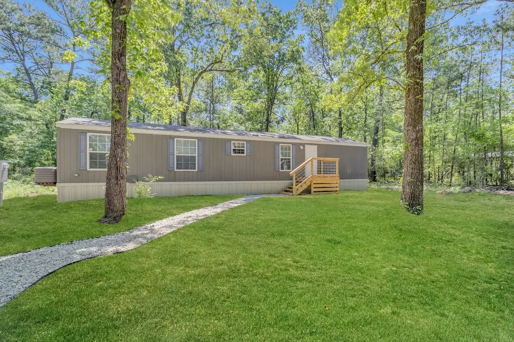 550 Windwood Dr