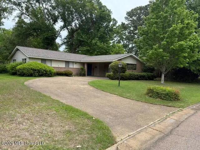 1218 Plantation Blvd