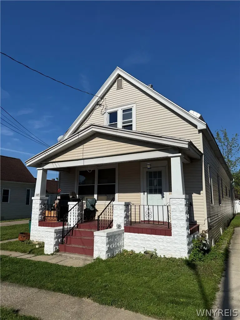 128 Weiss St