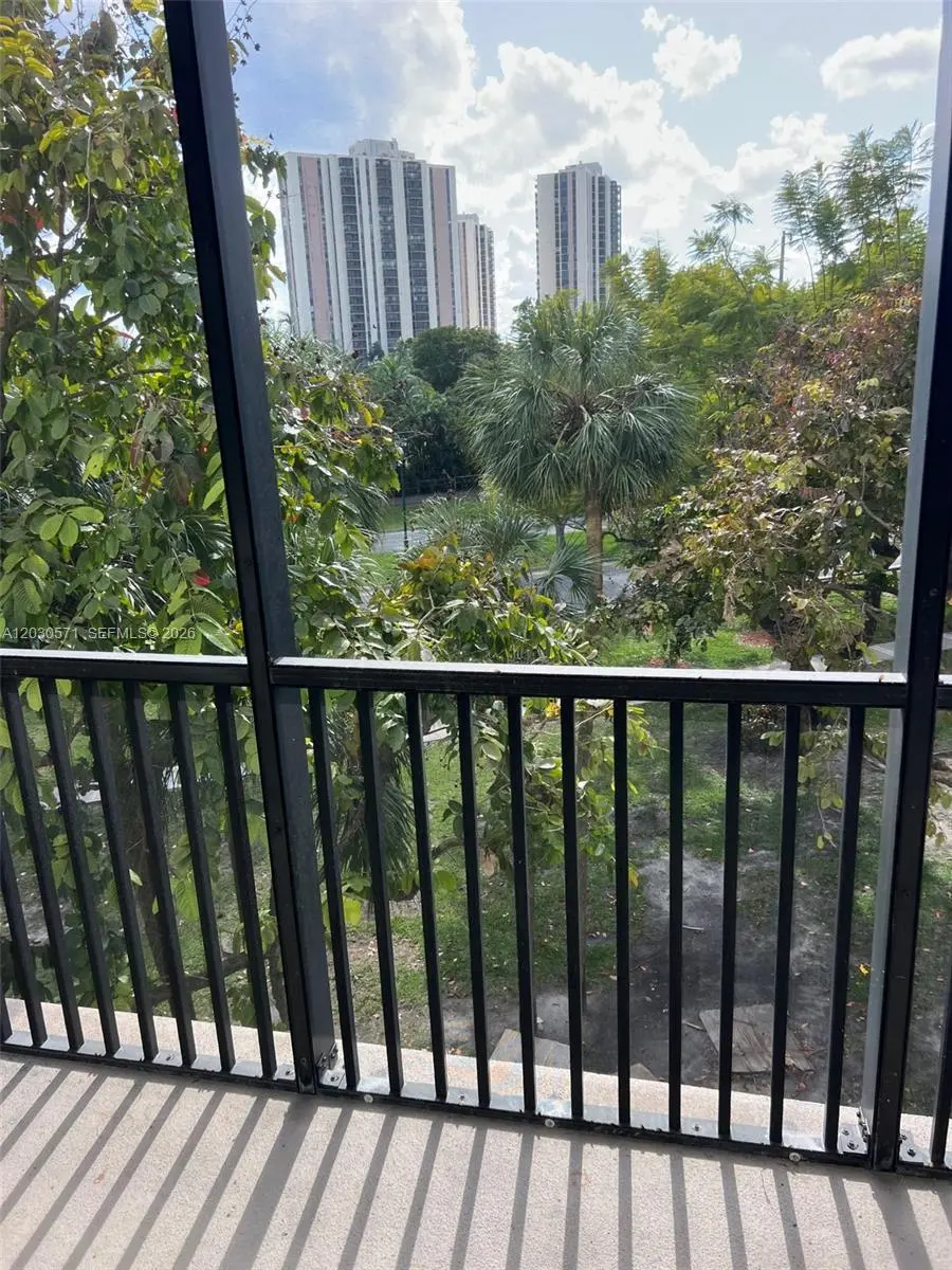 3301 N Country Club Dr #407
