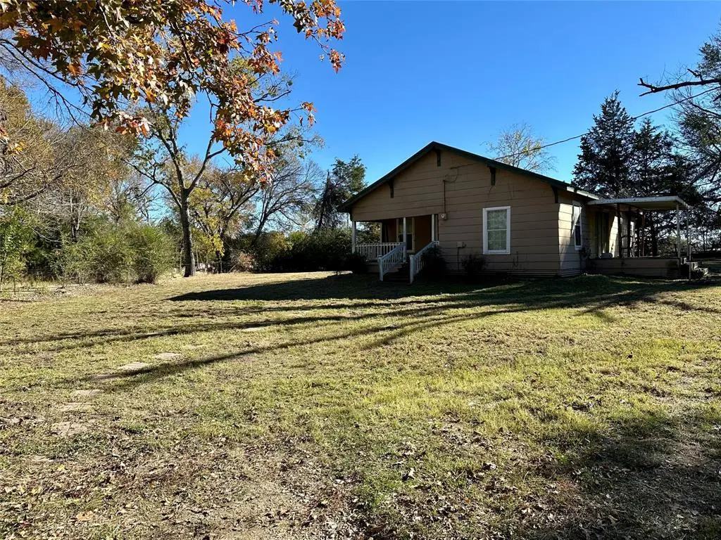 1055 VZ County Road 2106