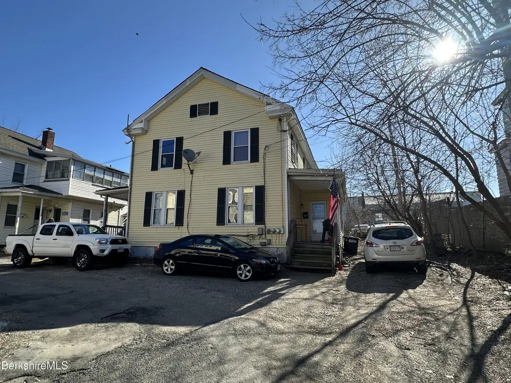15-17 Noble Ave