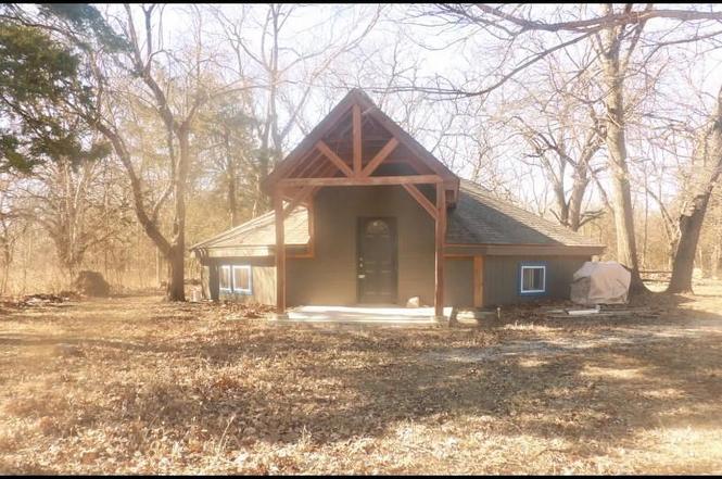 5 & 9 Walnut Dr