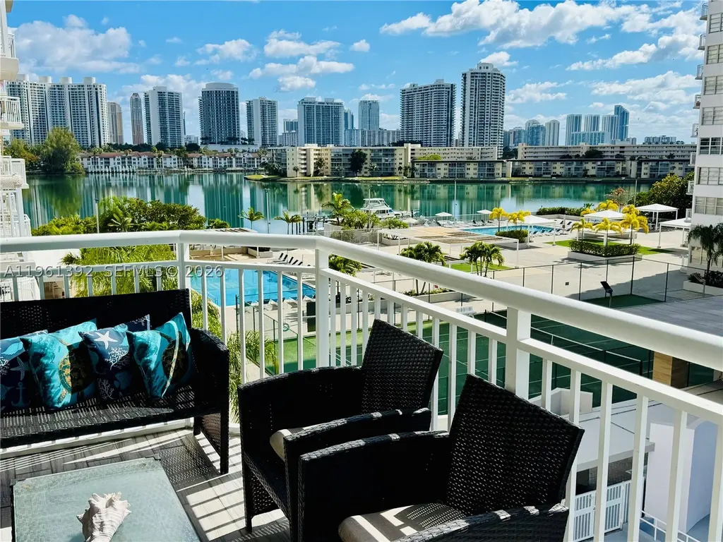 18051 Biscayne Blvd #503
