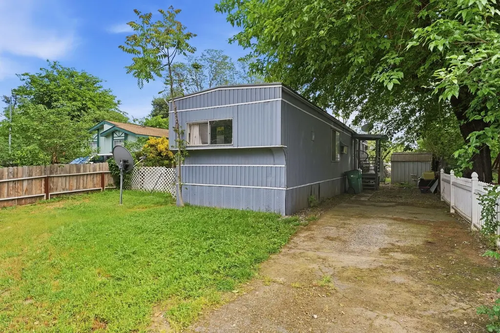 6774 Riverland Dr Spc 7