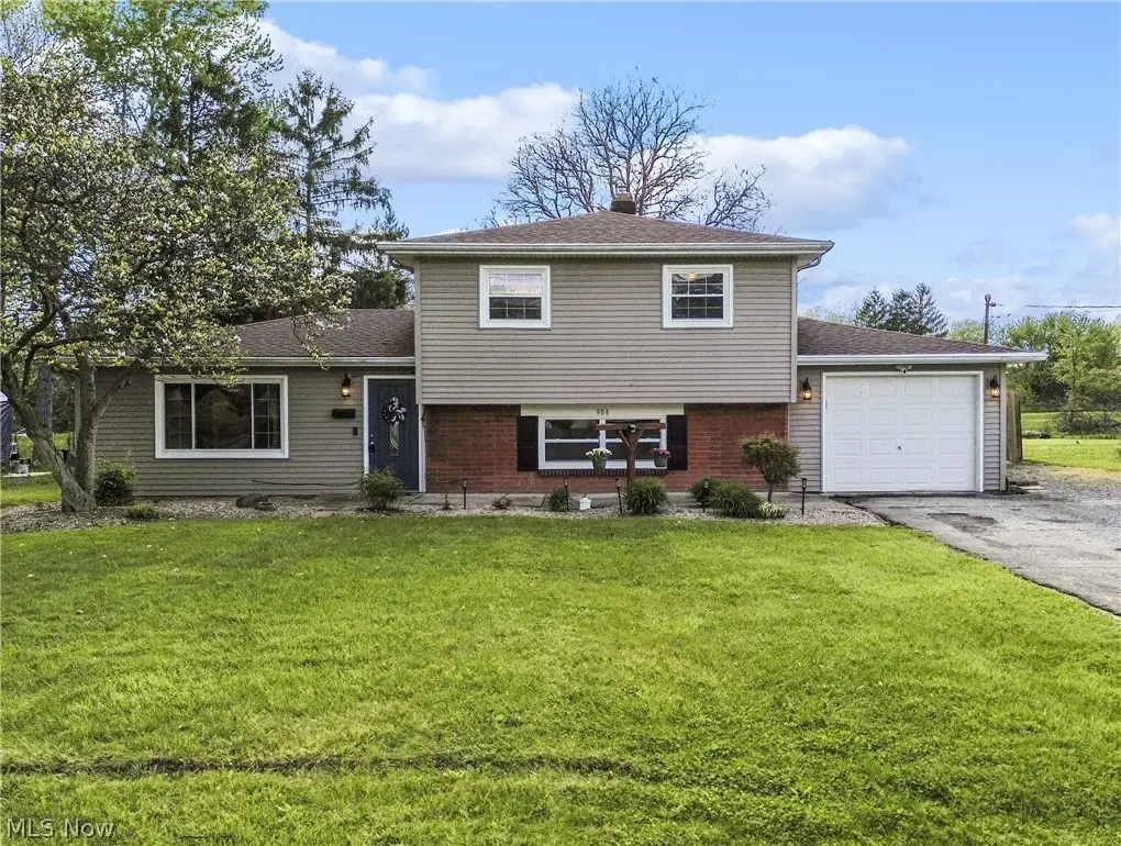 986 Keefer Rd