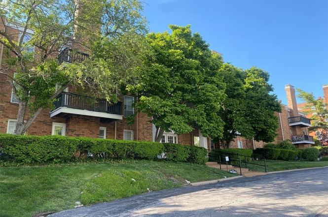 10381 Oxford Hill Dr #14
