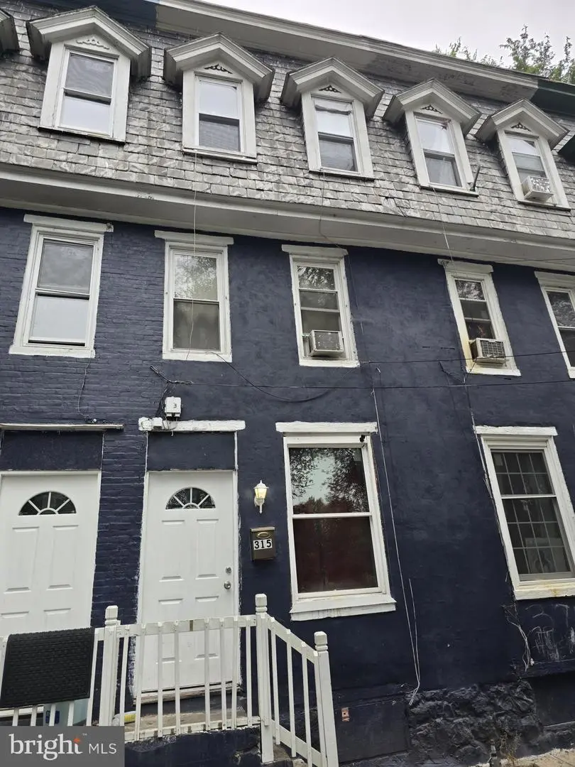 315 Evergreen St