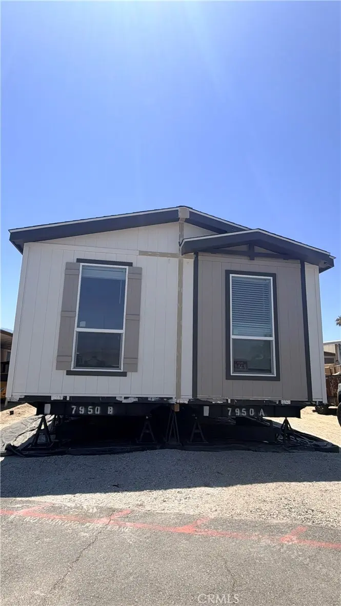 64625 Pierson Blvd Blvd Unit G11