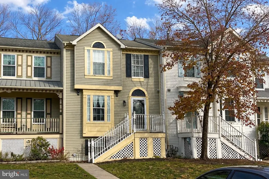 8 Wagon Wheel Dr