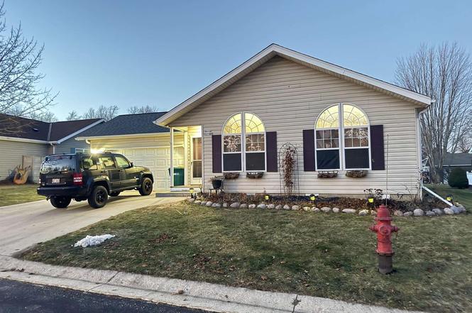 N115W21106 Brookside Cir