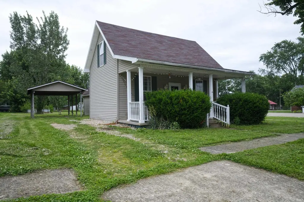 250 W Franklin St