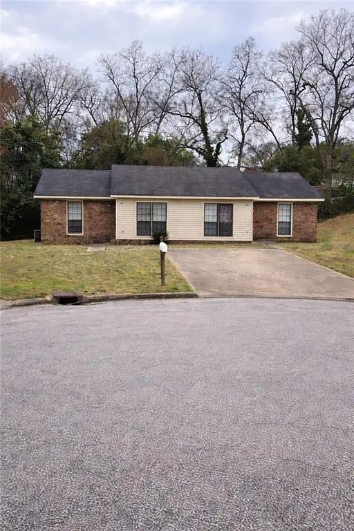 808 Shanna Ct Ct