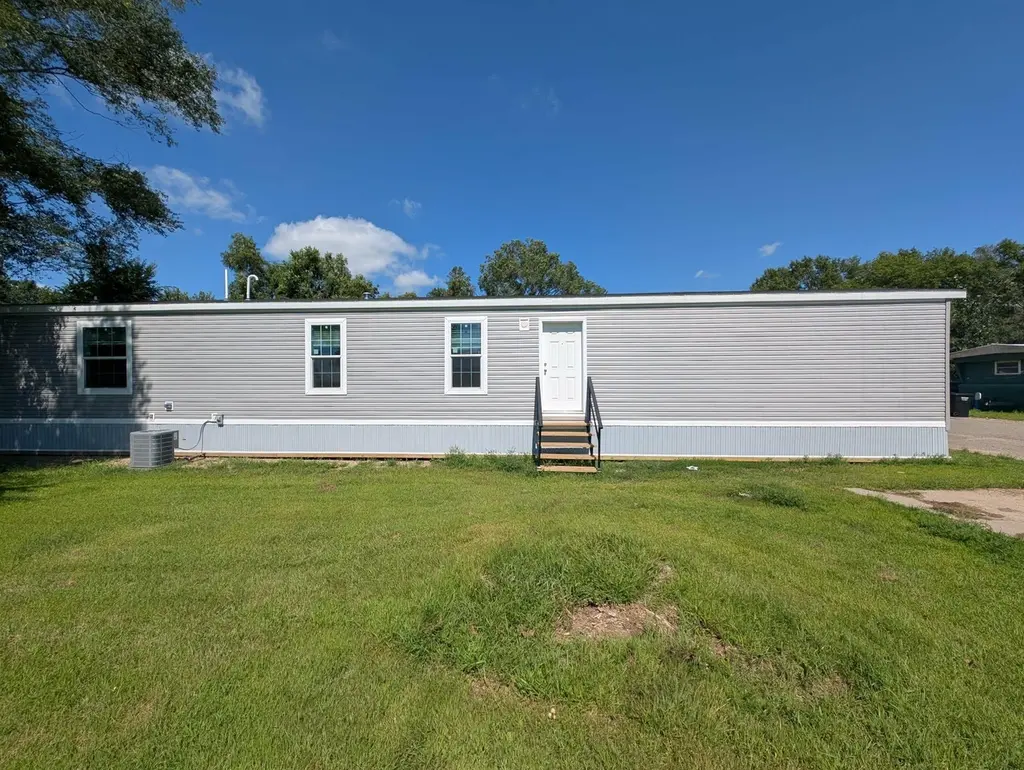 76 Rose Park