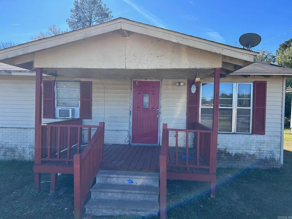 117 N Loop